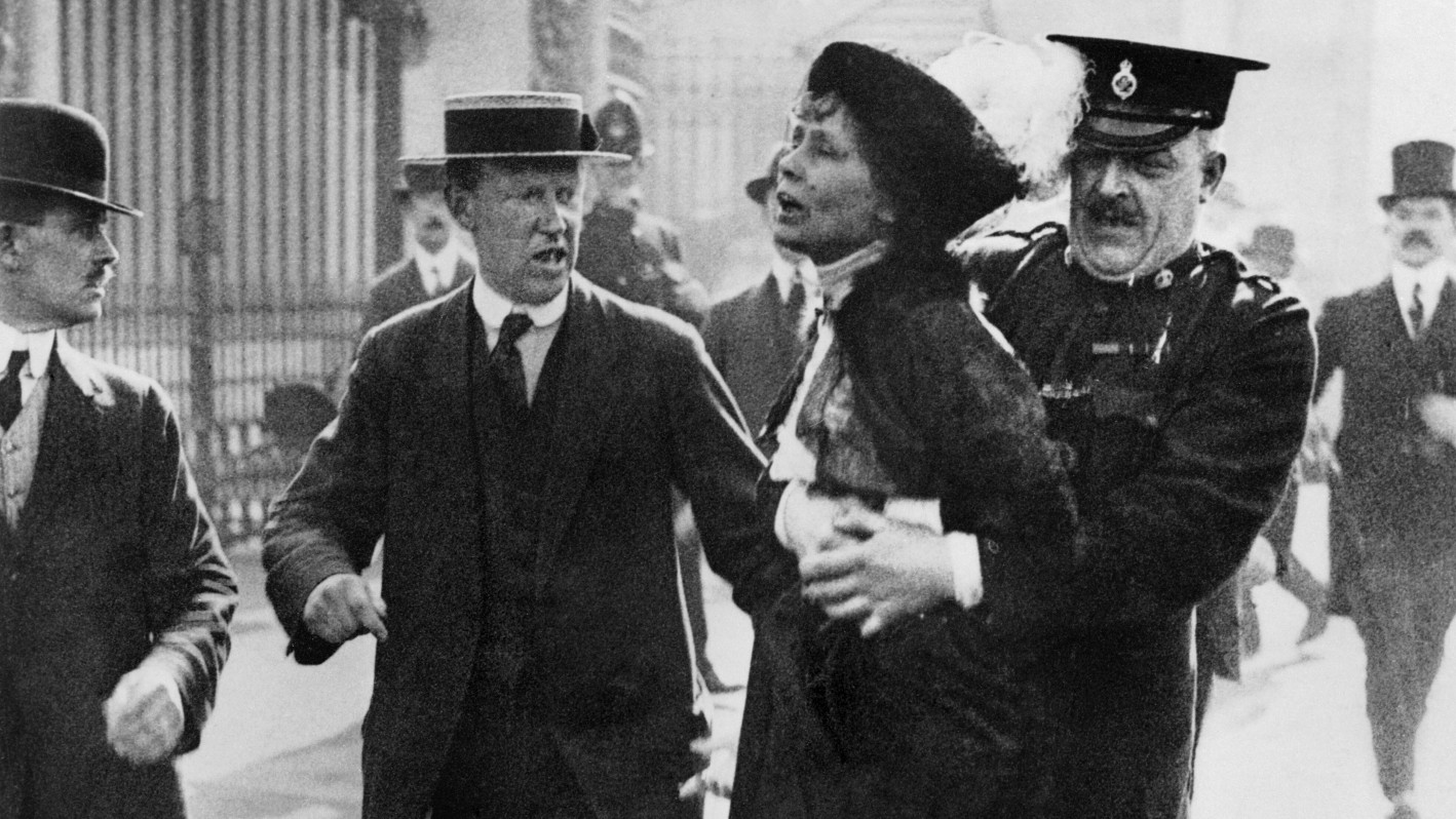 Emmeline Pankhurst arrested outside Buckingham Palace